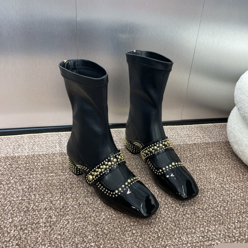 ch**an D*or boots